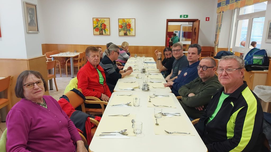 Okroglo, ekipa MDSS LJ, zbrana za omizjem