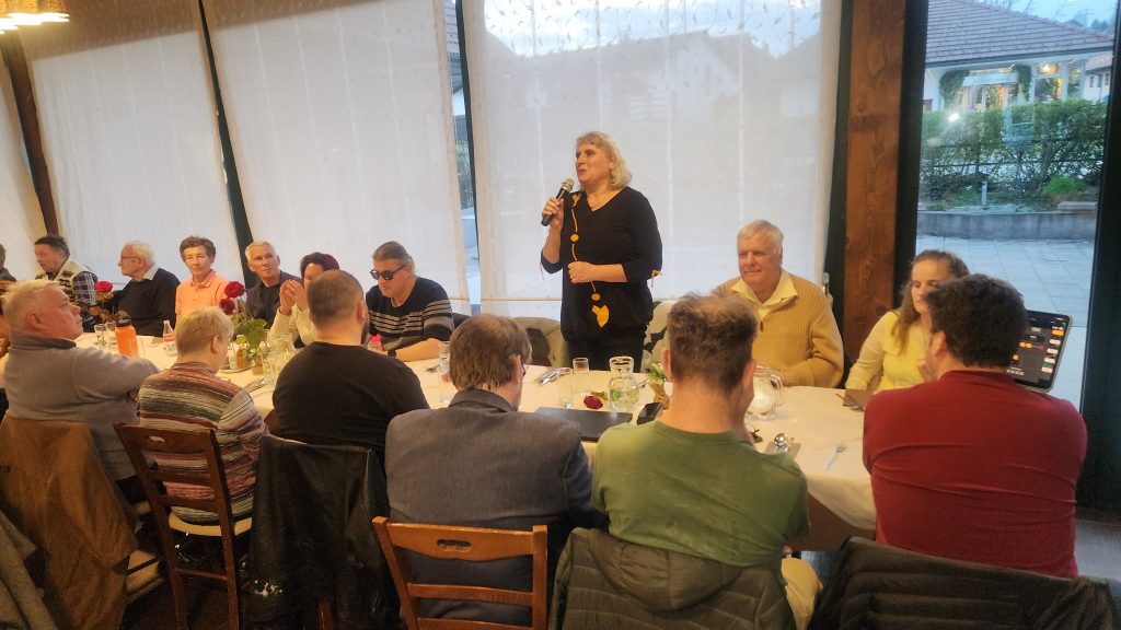 Sonja Pungertnik, predsednica ZDSSS v nagovoru pred zbrano množico prisotnih - Redni občni zbor MDSS LJ, Rogovilc Ljubljana, 25.3.2026