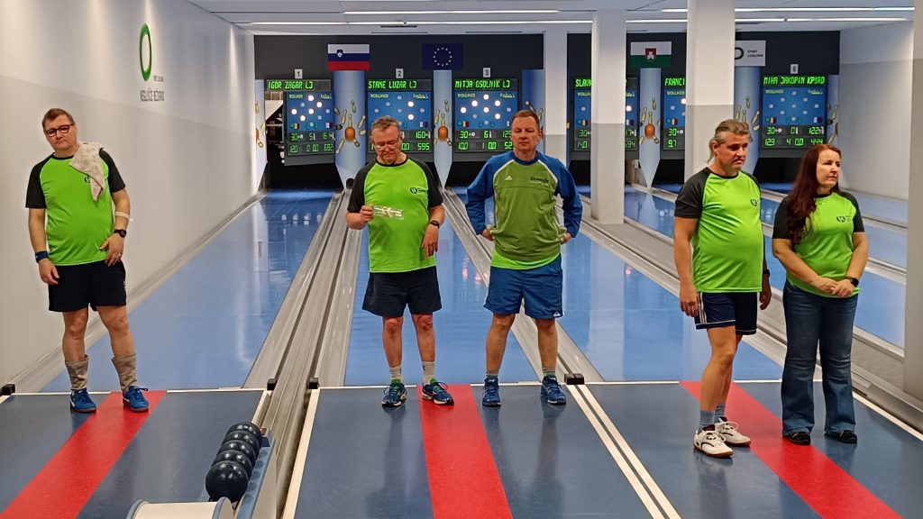 Del ekipe MDSS LJ na stezah. Od leve proti desni: Igor Žagar, Stane Luzar, Erlend More, Mitja Osolnik. 3. pokal Taborske jame, 7. april 2026.